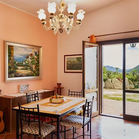 Helimos With Segesta Temple View Near Castellammare Del Golfo ベッド・アンド・ブレックファスト