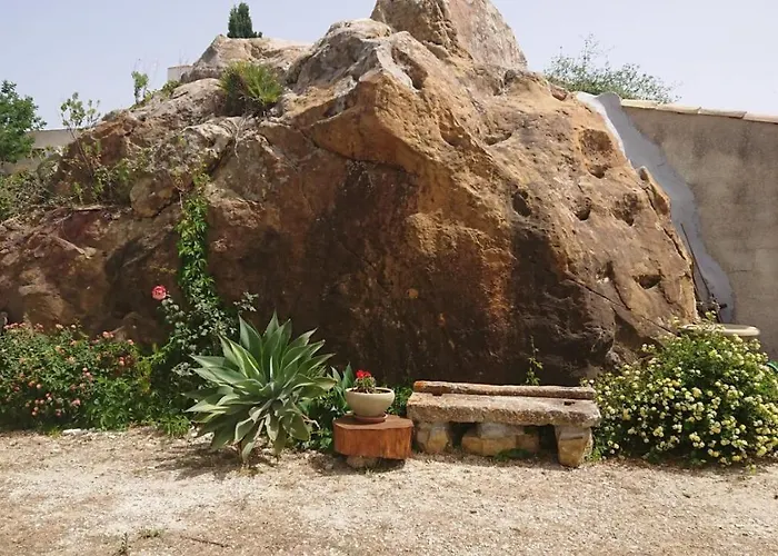 Helimos With Segesta Temple View Near Castellammare Del Golfo ベッド・アンド・ブレックファスト カラタフィーミ