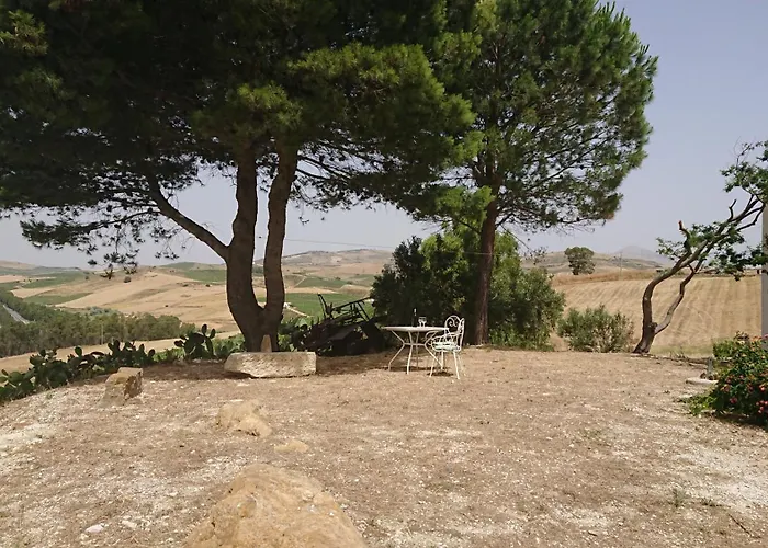 Helimos With Segesta Temple View Near Castellammare Del Golfo ベッド・アンド・ブレックファスト カラタフィーミ