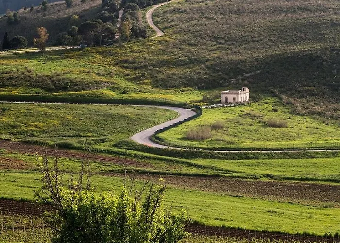 Helimos With Segesta Temple View Near Castellammare Del Golfo ベッド・アンド・ブレックファスト
