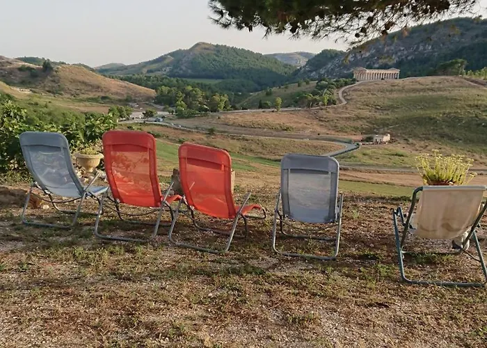 ベッド・アンド・ブレックファスト Helimos With Segesta Temple View Near Castellammare Del Golfo カラタフィーミ