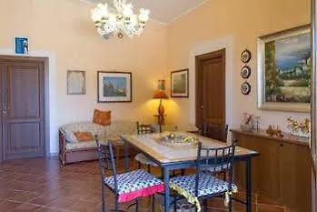 Helimos With Segesta Temple View Near Castellammare Del Golfo 3* カラタフィーミ